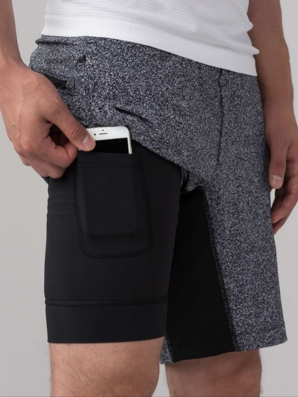 Lululemon Men's T.H.E Short Luxtreme Liner 9"  Grey Athletic with Black Sz M - Picture 6 of 16